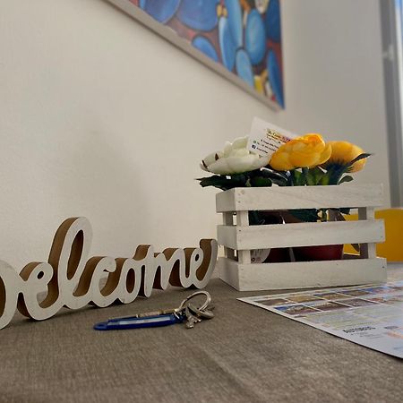 A Casa Di Alex Daire Palermo Dış mekan fotoğraf